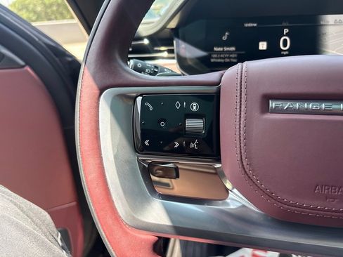 Used 2025 Land Rover Range Rover SE AWD/4WD image 24