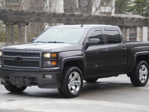 Used 2014 Chevrolet Silverado 1500 High Country w/ High Country Premium Package image 2