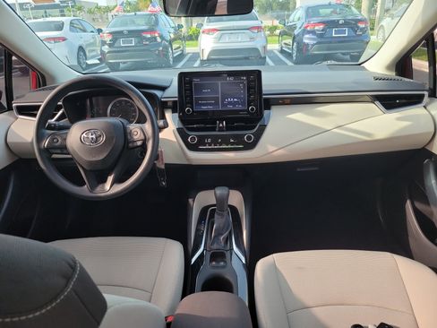 Used 2022 Toyota Corolla LE FWD image 16