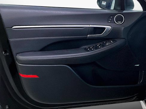 Used 2023 Hyundai Sonata Limited FWD image 18
