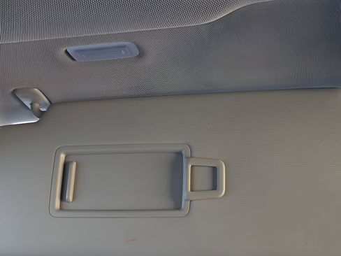 Used 2024 Volkswagen Atlas SE FWD image 28