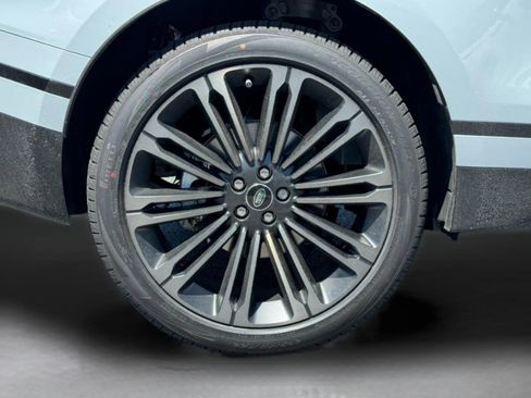 Used 2026 Land Rover Range Rover Velar Dynamic SE image 8
