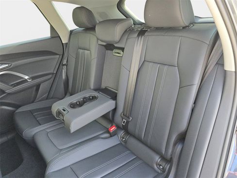 New 2025 Audi Q5 Premium image 14