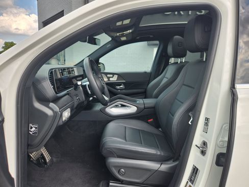 Used 2024 Mercedes-Benz GLS 450 4MATIC w/ AMG Line Exterior image 21