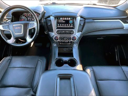 Used 2019 GMC Yukon XL SLT w/ Open Road Package image 15
