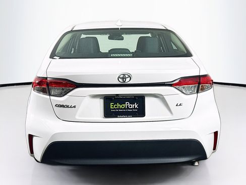 Used 2024 Toyota Corolla LE FWD image 7