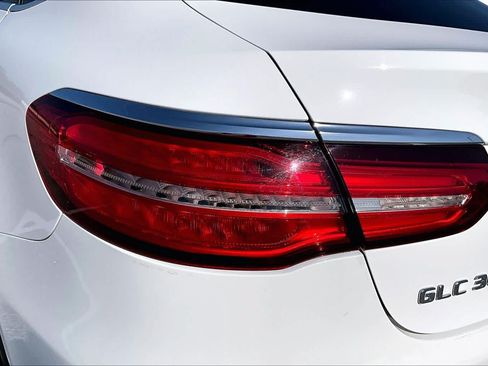 Used 2017 Mercedes-Benz GLC 300 4MATIC Coupe image 29