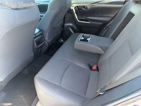 Used 2021 Toyota RAV4 LE w/ Carpet Mat Package (TMS) image 15