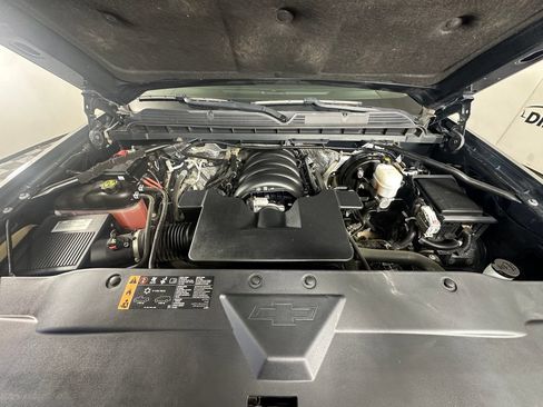 Used 2017 Chevrolet Silverado 1500 W/T AWD/4WD image 11