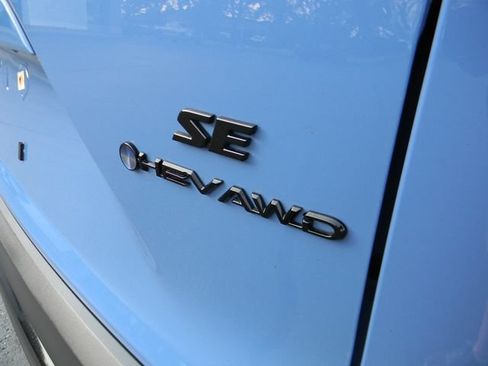 Used 2026 Toyota Corolla Cross AWD Hybrid w/ Moonroof Package image 8