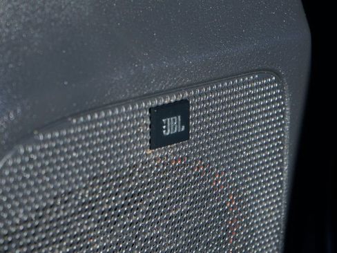 Used 2023 Toyota Tacoma Limited image 16