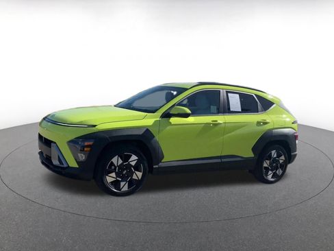 Used 2025 Hyundai Kona SEL image 8