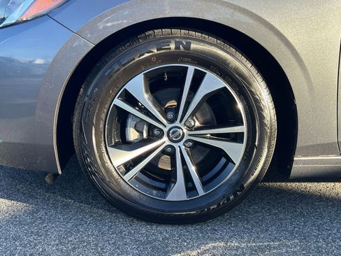 Used 2021 Nissan Sentra SV image 7