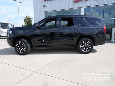 Used 2023 GMC Yukon AT4 w/ AT4 Premium Package AWD/4WD image 2