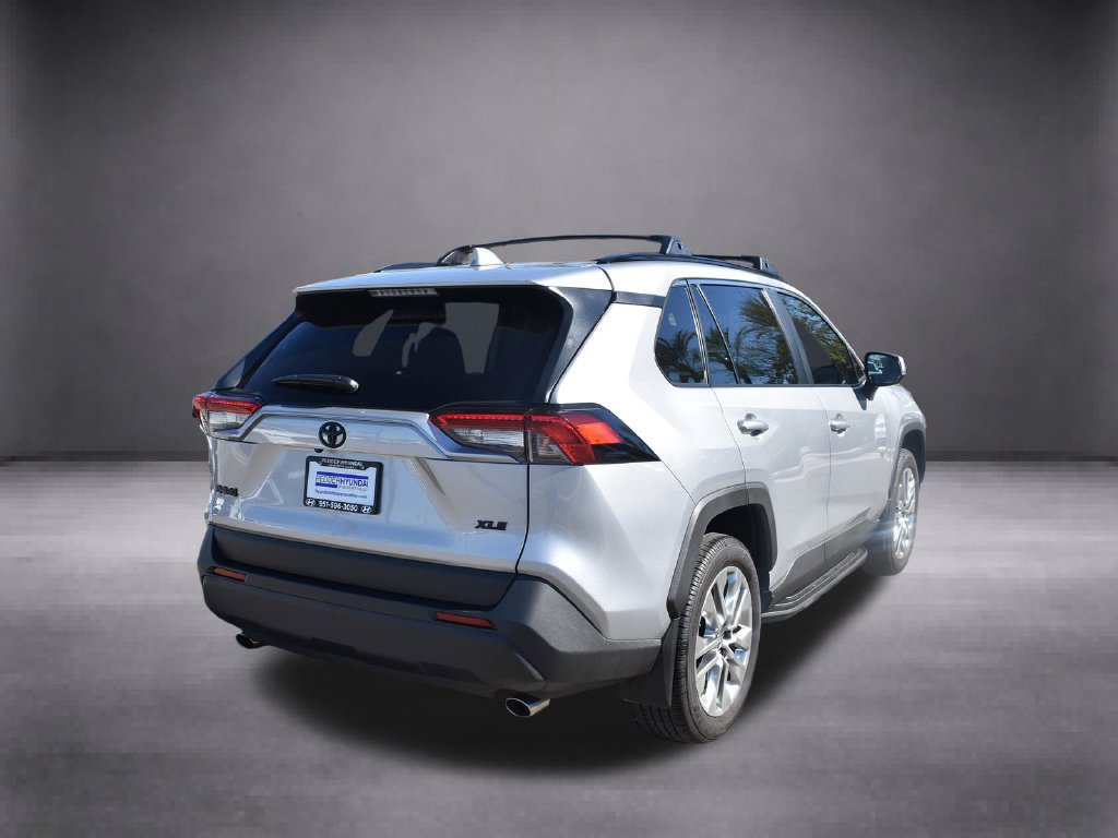 Used 2025 Toyota RAV4 XLE Premium w/ Weather Package FWD image 8