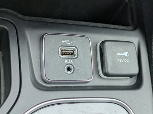 Certified 2021 Jeep Cherokee Latitude Plus FWD image 25