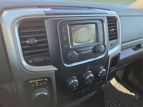 Used 2020 RAM 1500 Classic SLT RWD image 17
