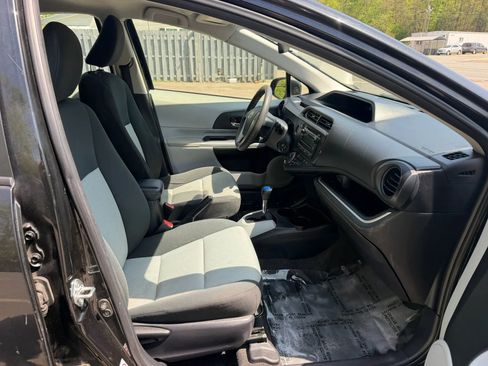 Used 2014 Toyota Prius C Two FWD image 17