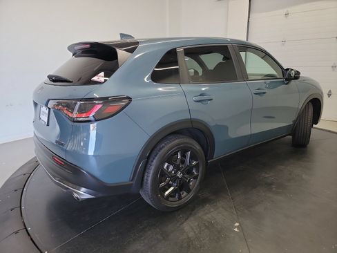 Used 2024 Honda HR-V Sport image 9