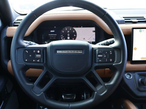 Used 2024 Land Rover Defender 130 X AWD/4WD image 15