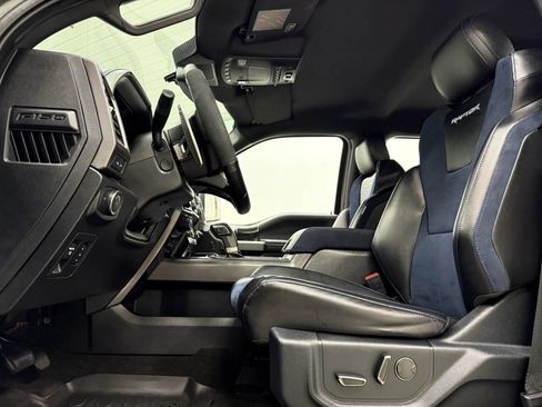 Used 2020 Ford F150 Raptor w/ Equipment Group 802A Luxury AWD/4WD image 15