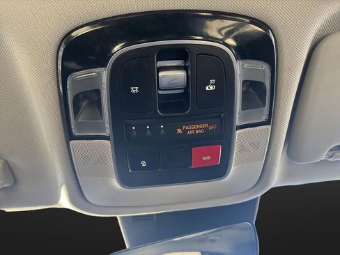 Used 2024 Hyundai Tucson Limited image 25