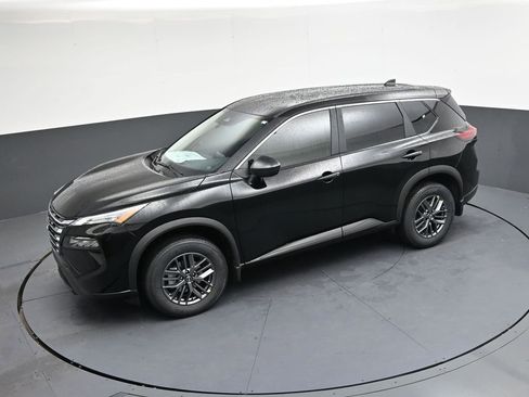 Certified 2026 Nissan Rogue S image 26