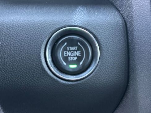 Used 2025 GMC Acadia Elevation AWD/4WD image 17