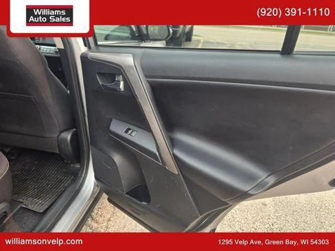 Used 2018 Toyota RAV4 XLE w/ Plus Extra Value Package AWD/4WD image 18