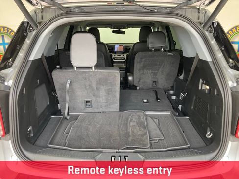 Used 2023 Ford Explorer XLT w/ Equipment Group 202A AWD/4WD image 24