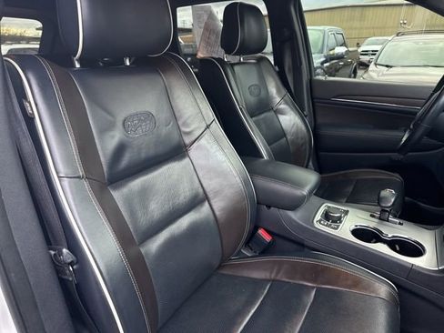 Used 2015 Jeep Grand Cherokee Overland w/ Advanced Technology Group image 11