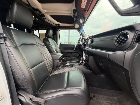 Used 2021 Jeep Gladiator Overland AWD/4WD image 29