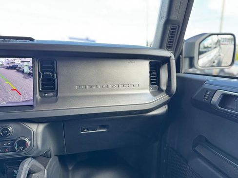 Used 2025 Ford Bronco Badlands image 22