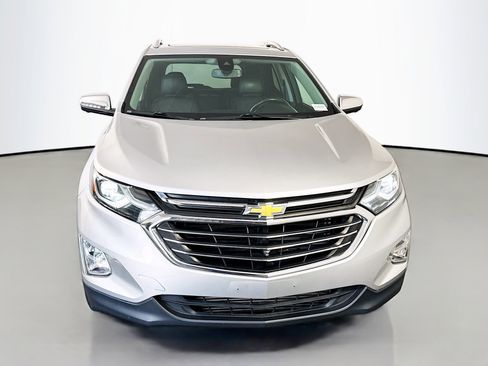Used 2020 Chevrolet Equinox Premier AWD/4WD image 2
