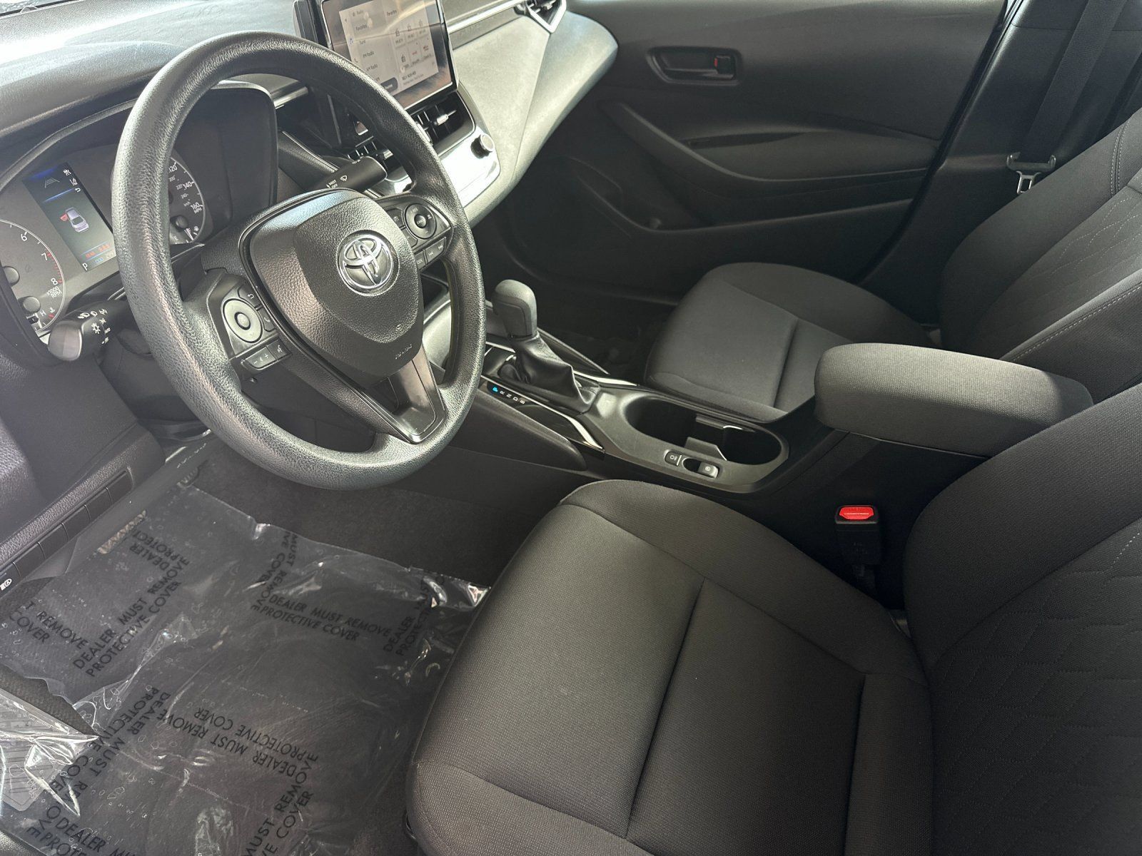 Used 2025 Toyota Corolla LE FWD image 9