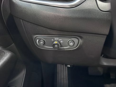 Certified 2020 Chevrolet Equinox Premier AWD/4WD image 26