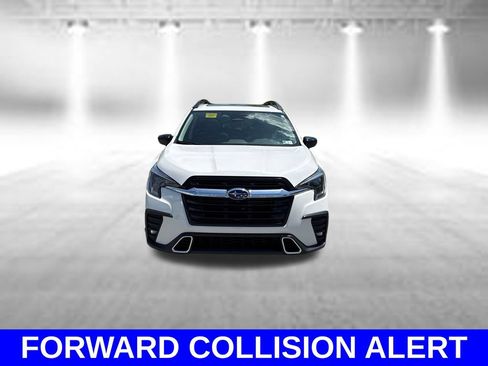 Certified 2025 Subaru Ascent Touring AWD/4WD image 5