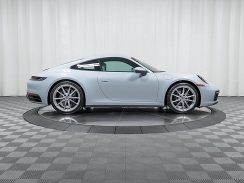 Certified 2024 Porsche 911 Carrera RWD image 8