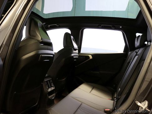 Used 2025 BMW X3 xDrive30i w/ Convenience Package image 13