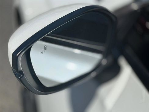 Used 2022 Honda Civic Touring image 14