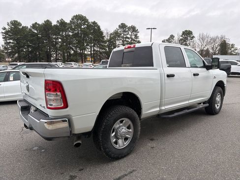 Used 2024 RAM 2500 Tradesman w/ Chrome Appearance Group image 7