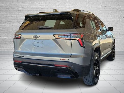 Used 2025 Chevrolet Equinox RS image 3