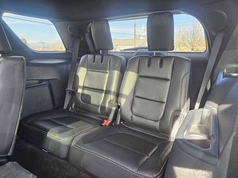 Used 2016 Ford Explorer Limited w/ Class II Trailer Tow Package image 29