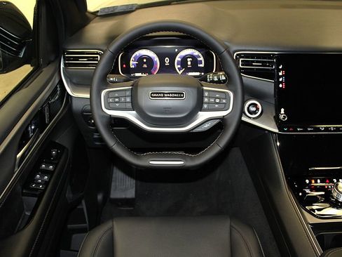 New 2026 Jeep Grand Wagoneer L Limited AWD/4WD image 12
