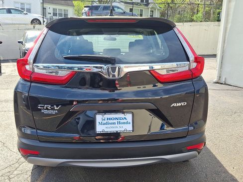 Certified 2019 Honda CR-V LX image 8