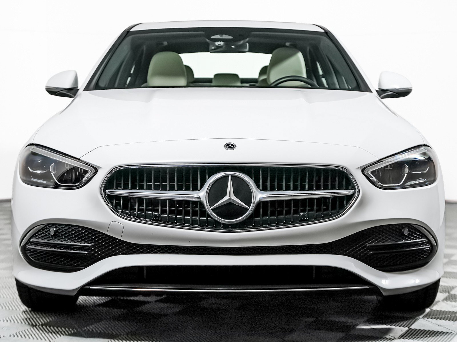 Used 2024 Mercedes-Benz C 300 Sedan image 8