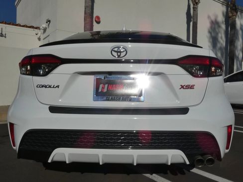 Used 2020 Toyota Corolla XSE image 10