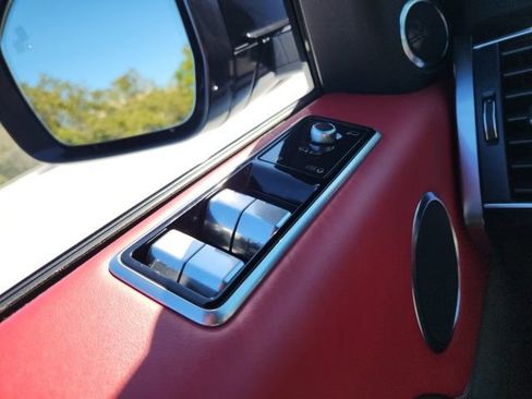 Used 2022 Land Rover Range Rover Sport HST image 40