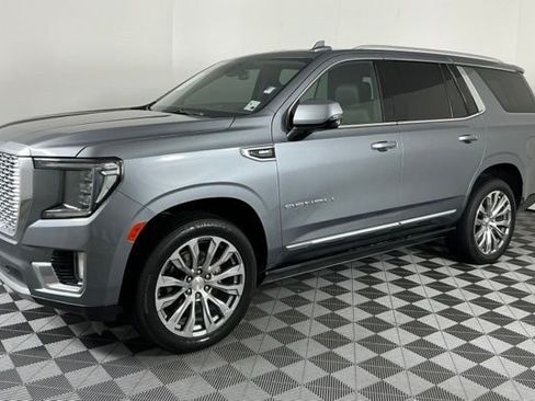 Used 2022 GMC Yukon Denali RWD image 4