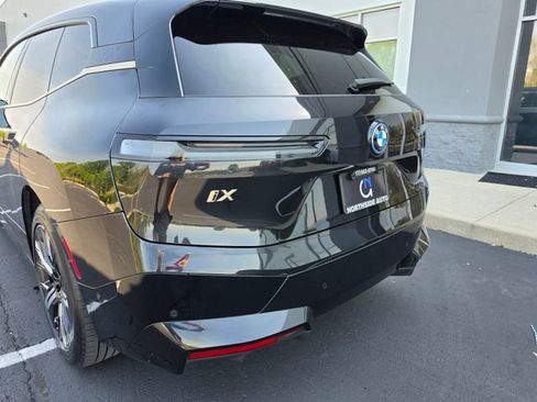 Used 2024 BMW iX xDrive50 w/ Premium Package AWD/4WD image 62